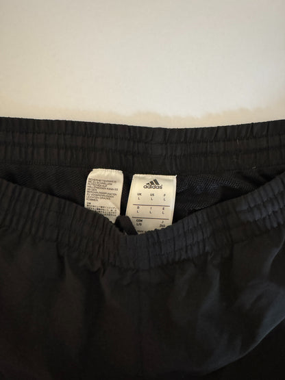 Adidas Trackpant (L)